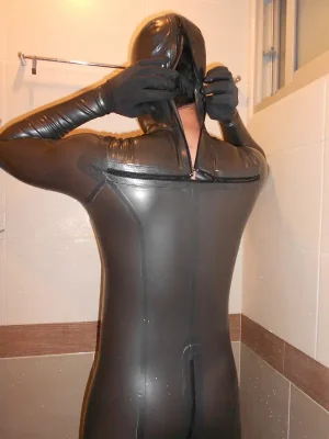 Latex Mens Total Body T-Zip Catsuit
